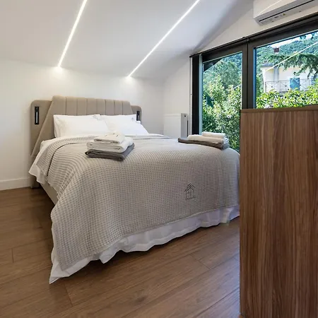Villa Blackpine